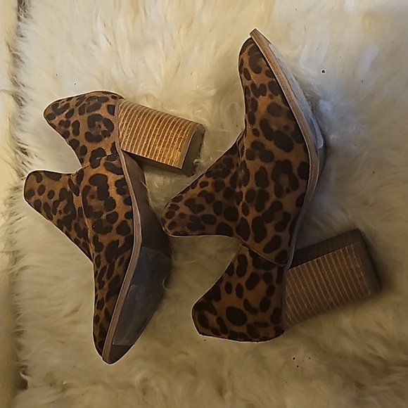 Mata Valentina-1 heeled leopard print leather booties slip in Size  8 1/2 - Picture 10 of 11